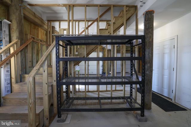 81 L E HARBOR BLVD, Tuckerton, NJ 08087