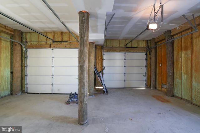 81 L E HARBOR BLVD, Tuckerton, NJ 08087