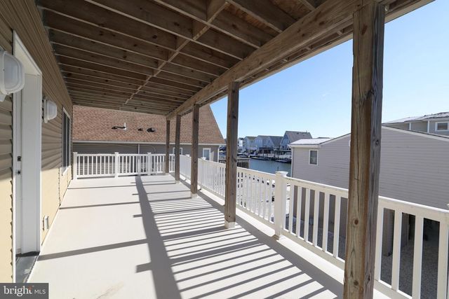 81 L E HARBOR BLVD, Tuckerton, NJ 08087