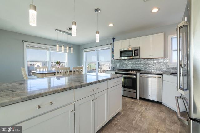 81 L E HARBOR BLVD, Tuckerton, NJ 08087