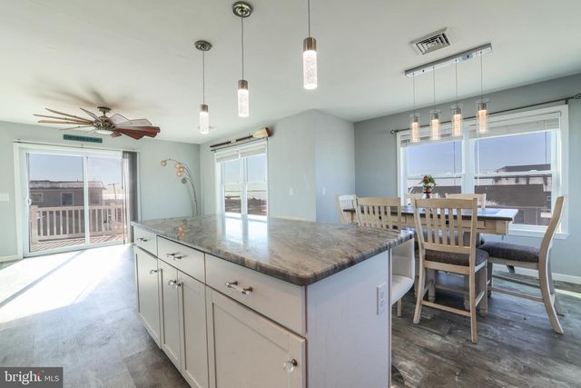 81 L E HARBOR BLVD, Tuckerton, NJ 08087