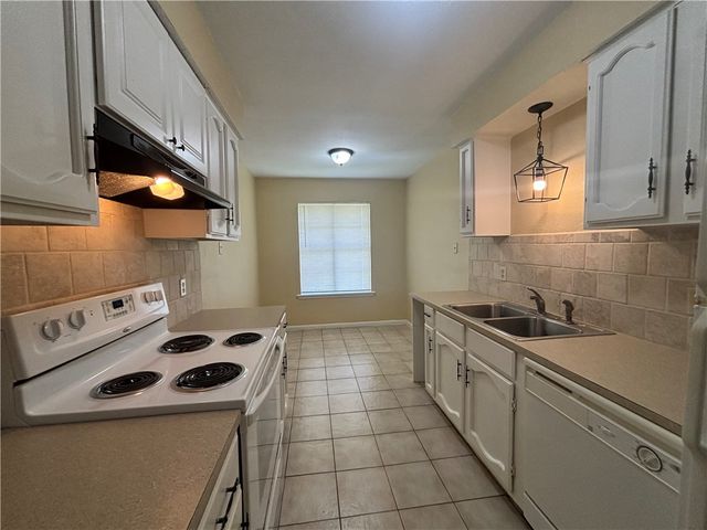4206 Walnut Hills Dr D, Corpus Christi, TX 78413
