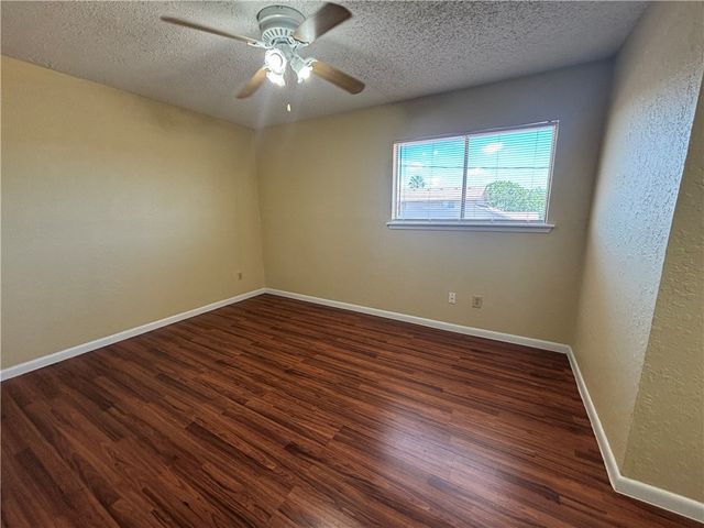 4206 Walnut Hills Dr D, Corpus Christi, TX 78413