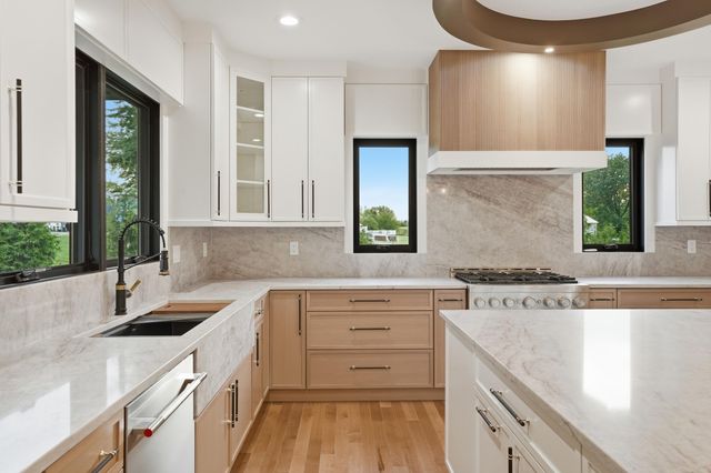 14067 Rosemary Lane, St. John, IN 46373