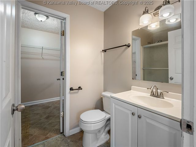 3250 Putnam Avenue, Hurricane, WV 25526