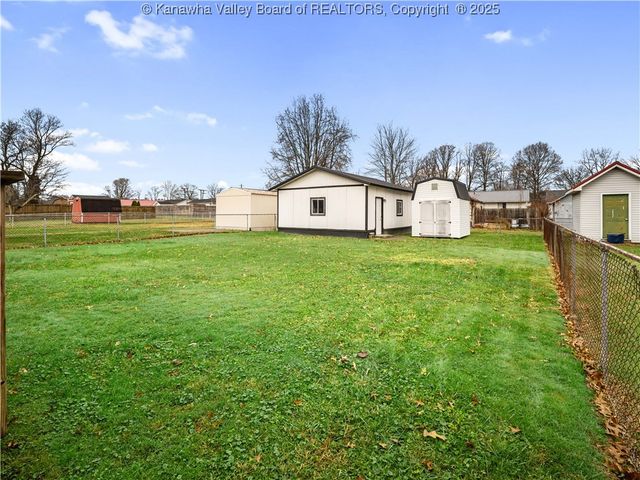 3250 Putnam Avenue, Hurricane, WV 25526