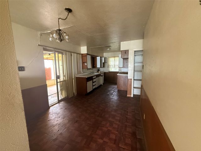1810 Texas Street, Grand Prairie, TX 75051