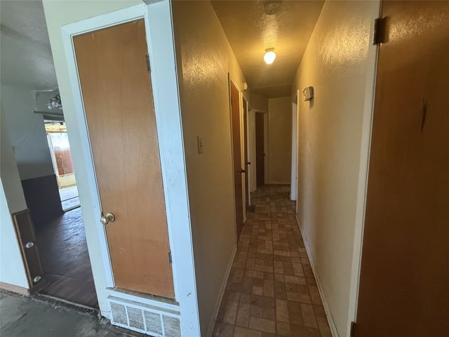1810 Texas Street, Grand Prairie, TX 75051