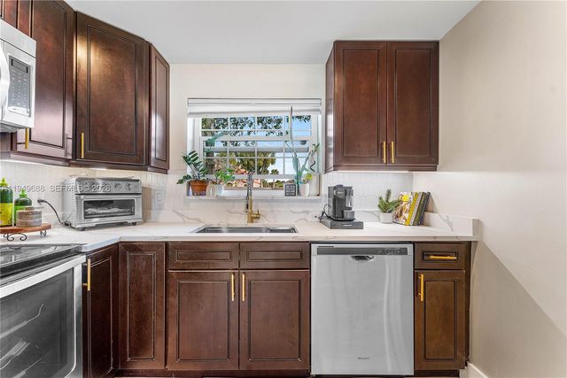 503 Republic Ct 503, Deerfield Beach, FL 33442