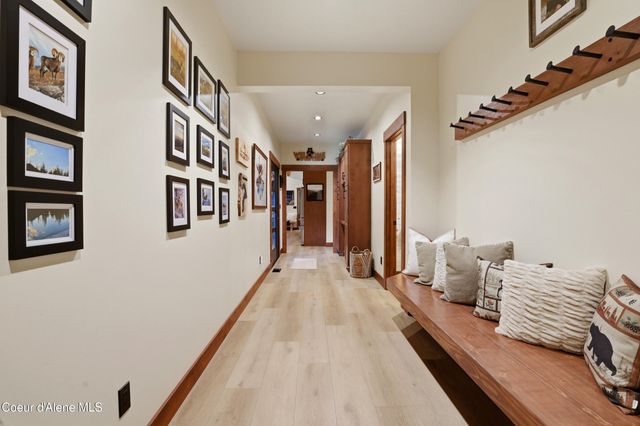 12794 N Boyer Rd, Sandpoint, ID 83864