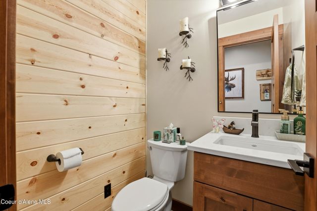 12794 N Boyer Rd, Sandpoint, ID 83864