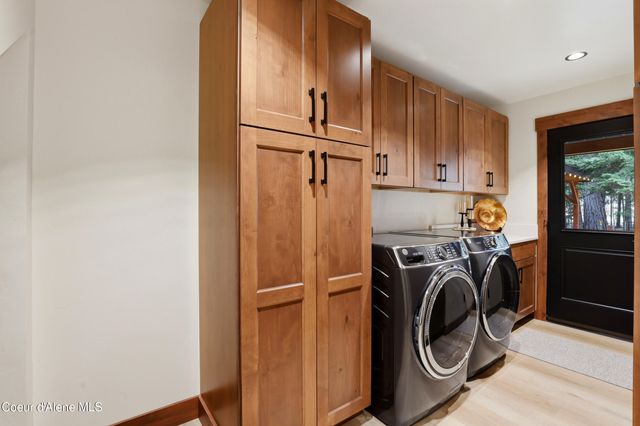 12794 N Boyer Rd, Sandpoint, ID 83864