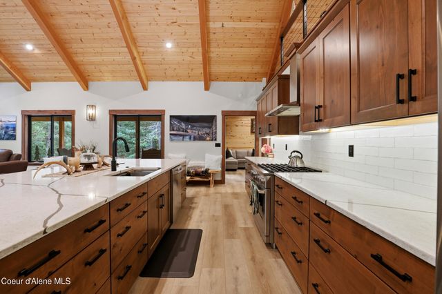 12794 N Boyer Rd, Sandpoint, ID 83864