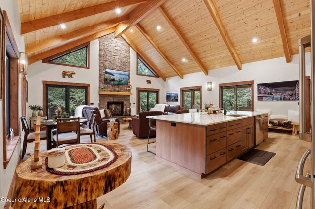 12794 N Boyer Rd, Sandpoint, ID 83864