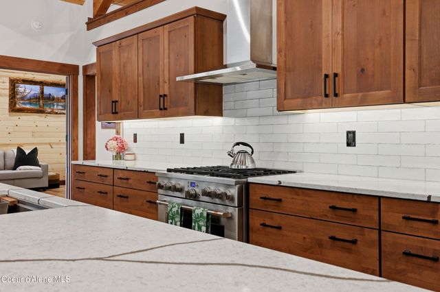 12794 N Boyer Rd, Sandpoint, ID 83864