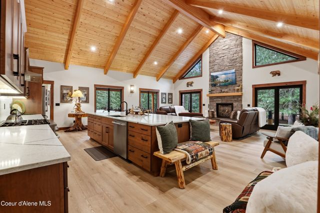 12794 N Boyer Rd, Sandpoint, ID 83864