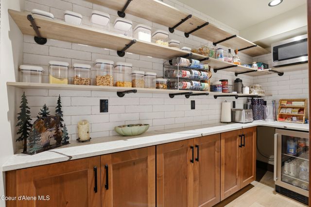 12794 N Boyer Rd, Sandpoint, ID 83864