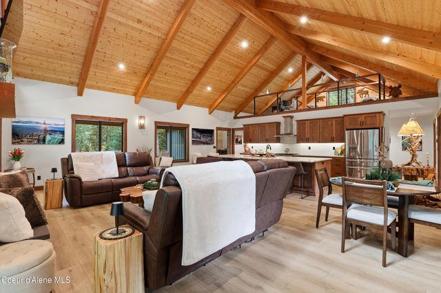 12794 N Boyer Rd, Sandpoint, ID 83864