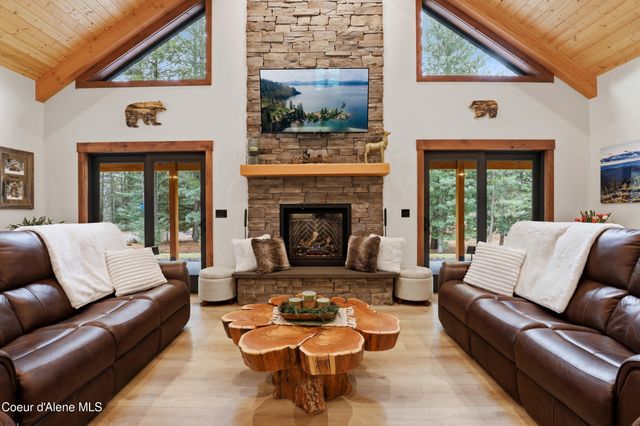 12794 N Boyer Rd, Sandpoint, ID 83864