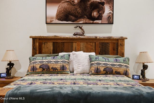 12794 N Boyer Rd, Sandpoint, ID 83864