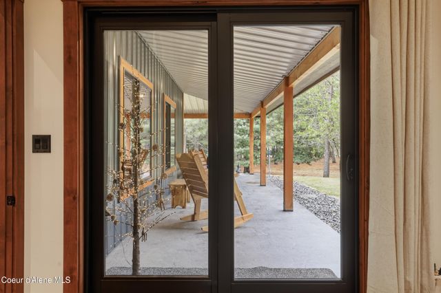 12794 N Boyer Rd, Sandpoint, ID 83864