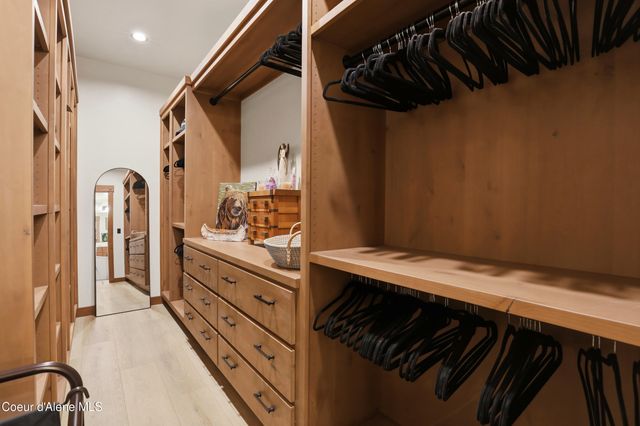 12794 N Boyer Rd, Sandpoint, ID 83864