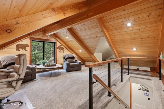 12794 N Boyer Rd, Sandpoint, ID 83864