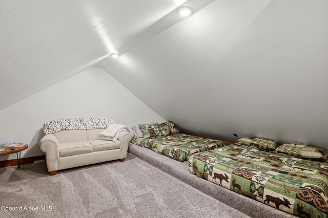 12794 N Boyer Rd, Sandpoint, ID 83864