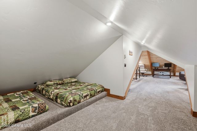 12794 N Boyer Rd, Sandpoint, ID 83864