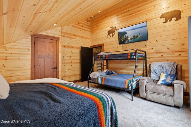 12794 N Boyer Rd, Sandpoint, ID 83864