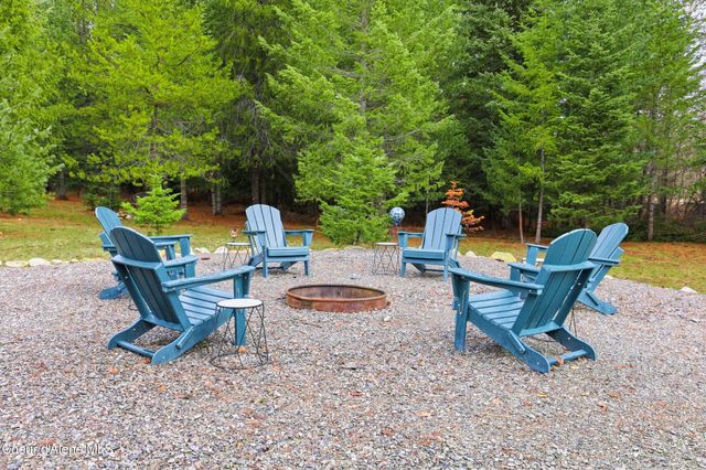 12794 N Boyer Rd, Sandpoint, ID 83864