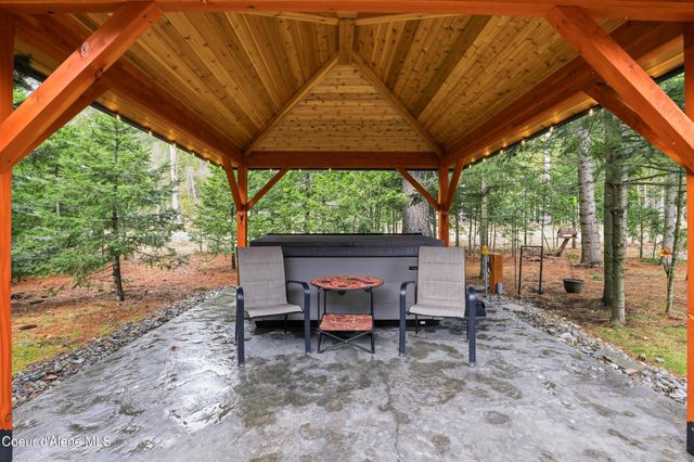 12794 N Boyer Rd, Sandpoint, ID 83864