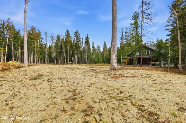 12794 N Boyer Rd, Sandpoint, ID 83864