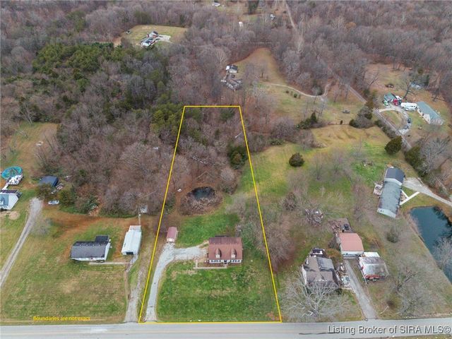 621 Leon Prall Road, Otisco, IN 47163