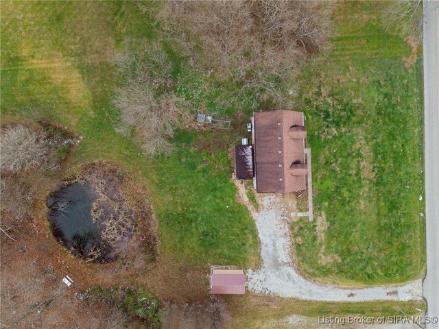 621 Leon Prall Road, Otisco, IN 47163