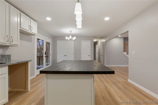 621 Leon Prall Road, Otisco, IN 47163