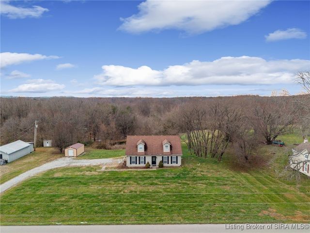 621 Leon Prall Road, Otisco, IN 47163