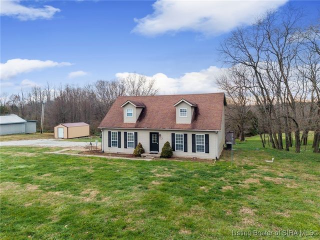 621 Leon Prall Road, Otisco, IN 47163