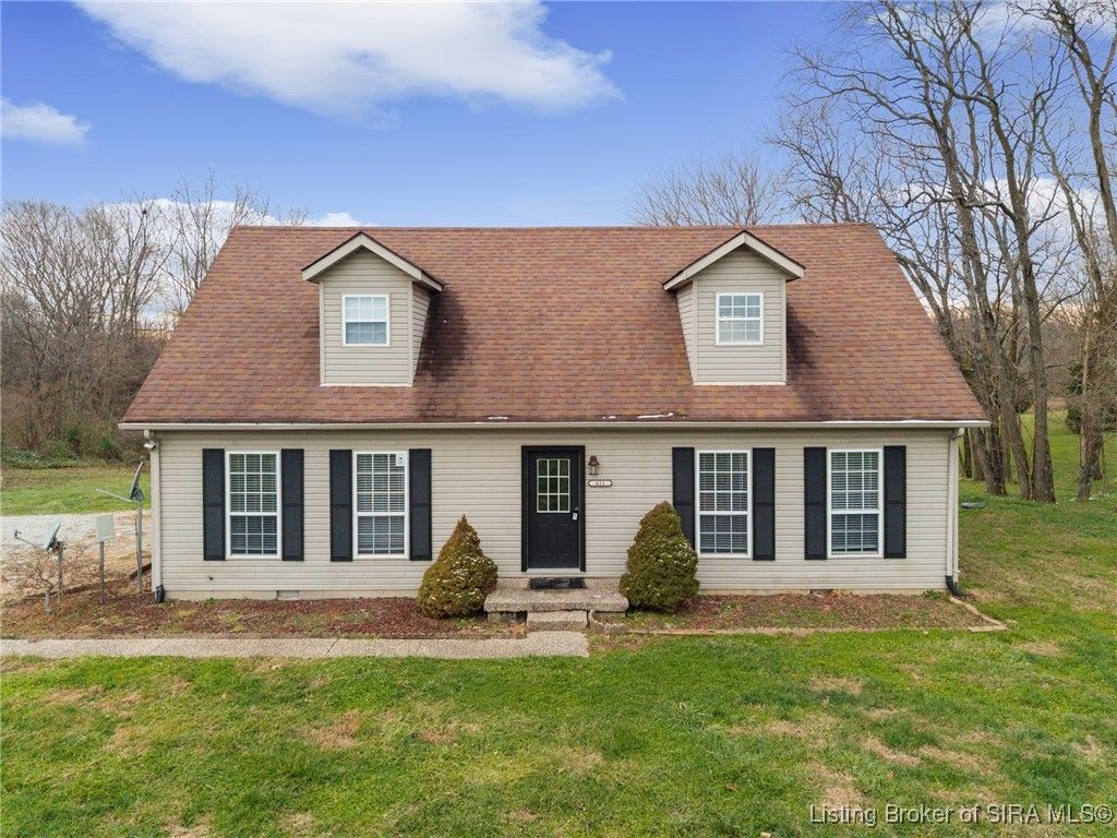 621 Leon Prall Road, Otisco, IN 47163