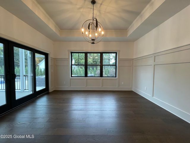 15 Avalon Way, Wilton, NY 12866