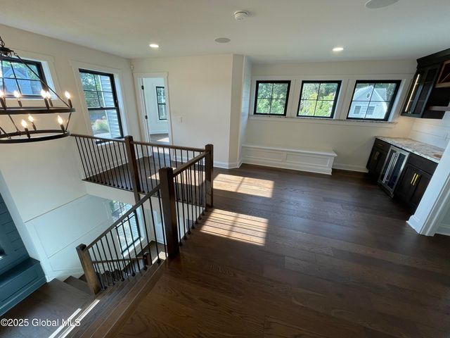 15 Avalon Way, Wilton, NY 12866