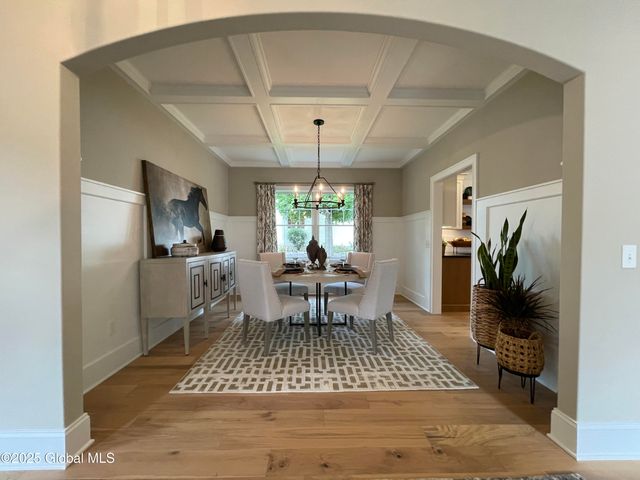 15 Avalon Way, Wilton, NY 12866