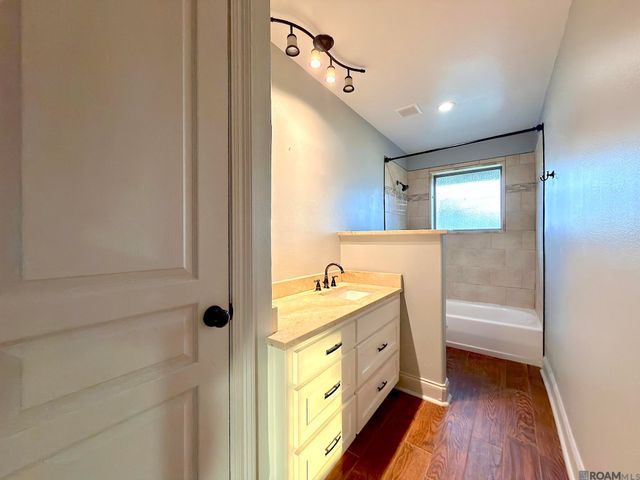 6436 Bridgeport Dr, Greenwell Springs, LA 70739