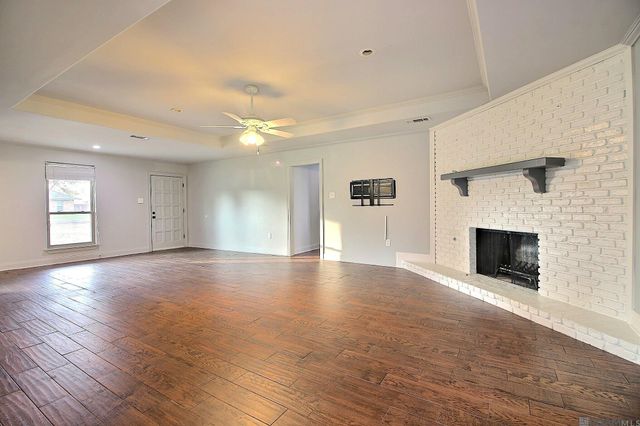 6436 Bridgeport Dr, Greenwell Springs, LA 70739