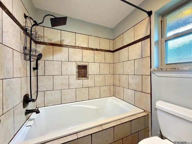 6436 Bridgeport Dr, Greenwell Springs, LA 70739