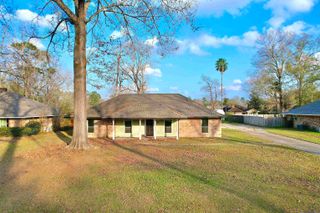 6436 Bridgeport Dr, Greenwell Springs, LA 70739