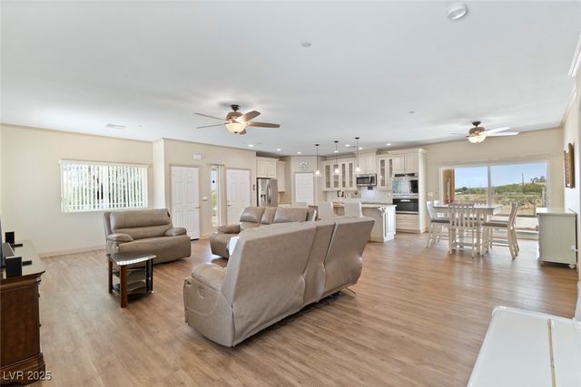 5315 North Fort Apache Road, Las Vegas, NV 89149