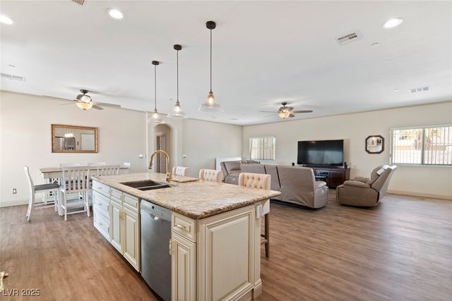 5315 North Fort Apache Road, Las Vegas, NV 89149