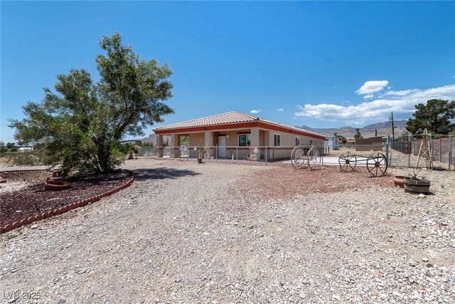 5315 North Fort Apache Road, Las Vegas, NV 89149