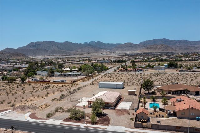 5315 North Fort Apache Road, Las Vegas, NV 89149